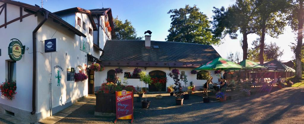 Hostinec U Pejska A Kocicky Mariánské Lázně Exterior foto