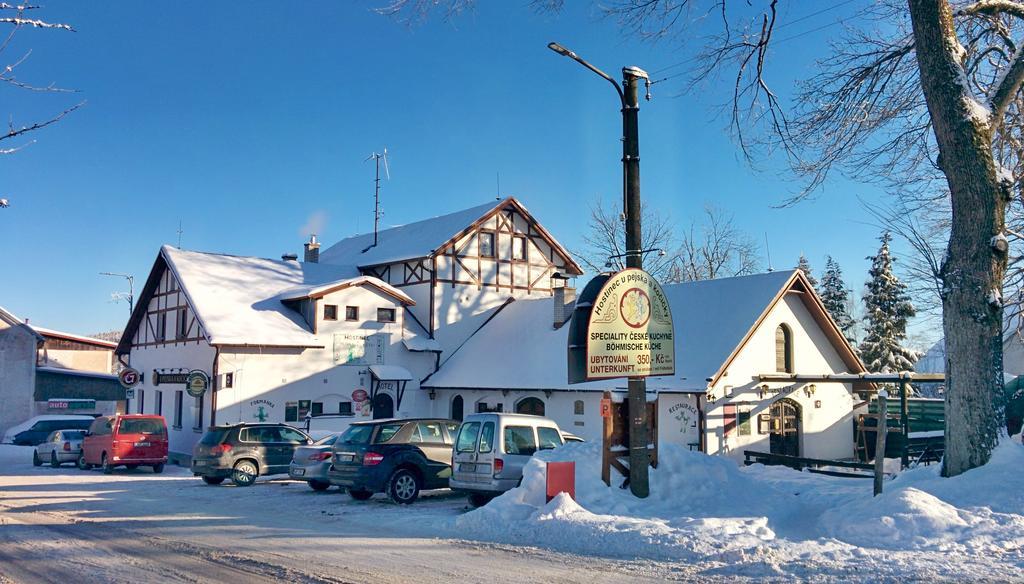 Hostinec U Pejska A Kocicky Mariánské Lázně Exterior foto