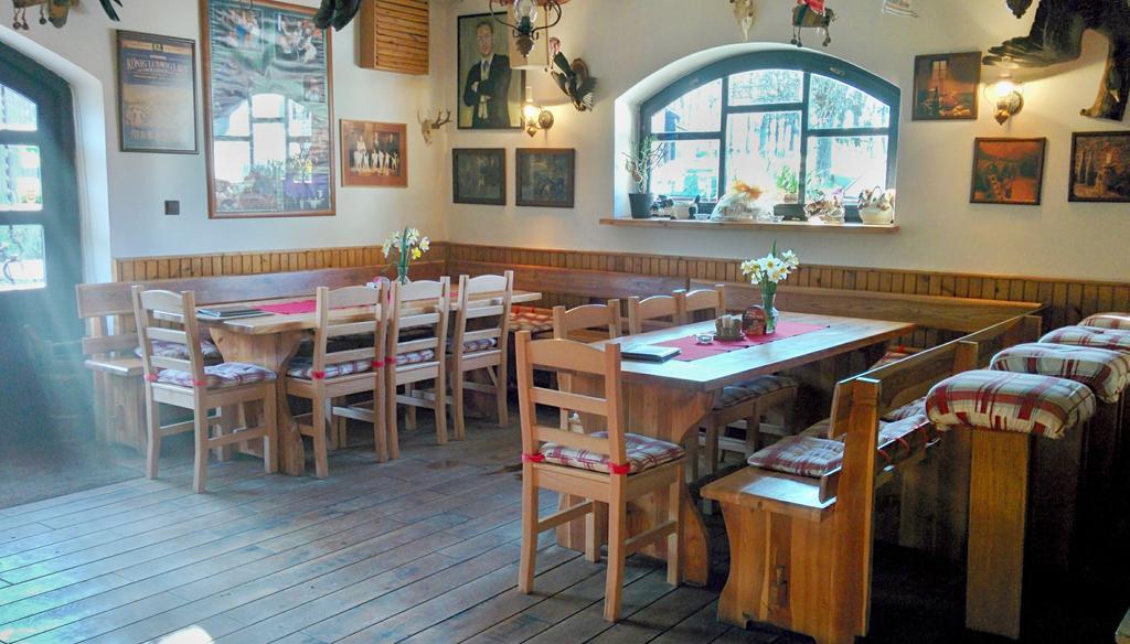 Hostinec U Pejska A Kocicky Mariánské Lázně Exterior foto